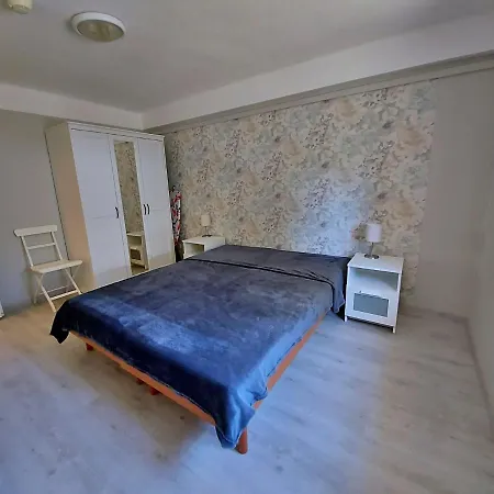 Hello Balcsi Apartmanhaz 3* 티하니