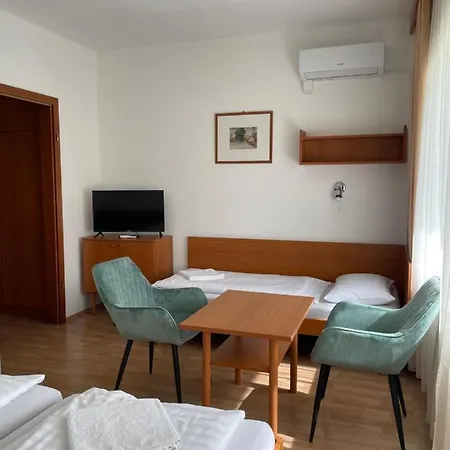 Bed & Breakfast Hello Balcsi Apartmanhaz