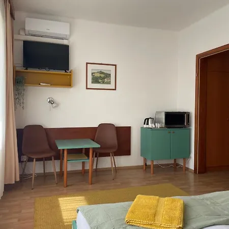 Hello Balcsi Apartmanhaz 2* Tihany