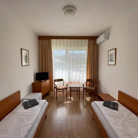 Hello Balcsi Apartmanhaz Bed & Breakfast Tihany