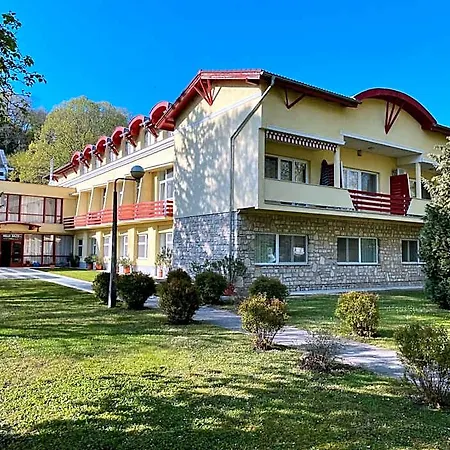 Bed & Breakfast Hello Balcsi