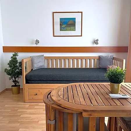 Hello Balcsi Apartmanhaz 3* טיהאני