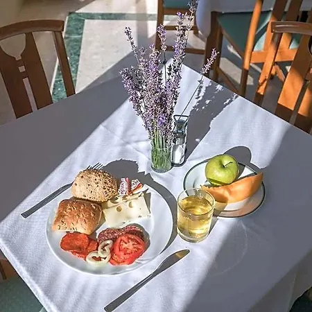 Hello Balcsi Apartmanhaz 3*