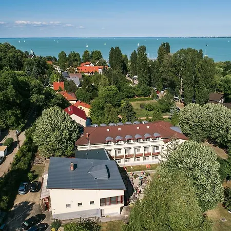 Hello Balcsi Apartmanhaz 3*