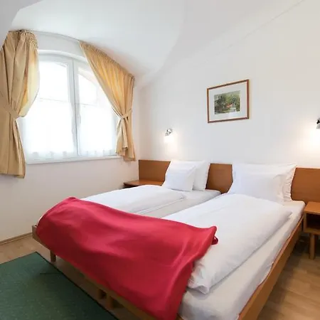 Hello Balcsi Apartmanhaz Bed & Breakfast Tihany